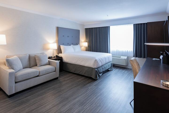 Room 6 of 108