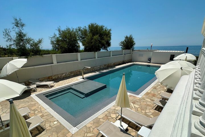 Pool 37 of 49