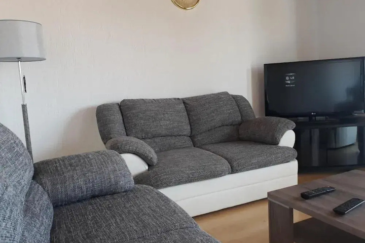 Room 3 of 18