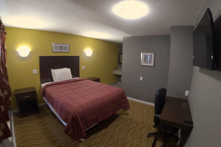 Room 5 of 30