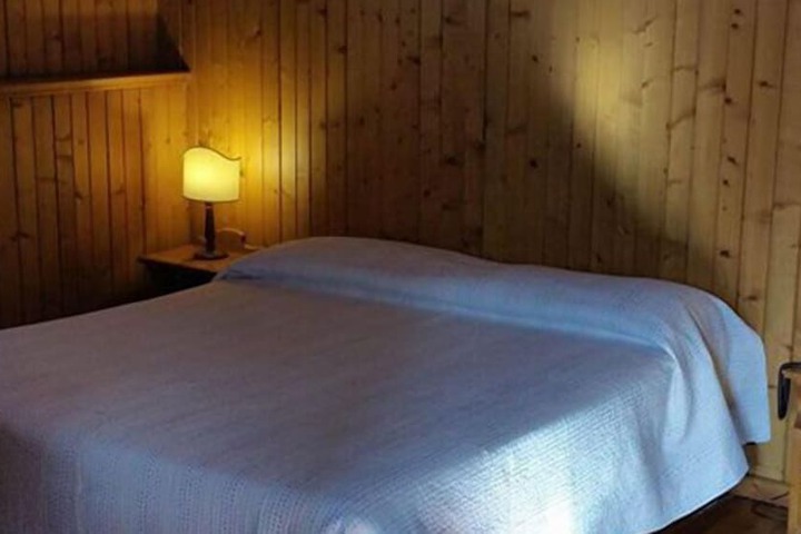 Room 13 of 52