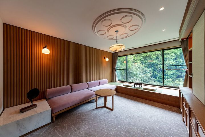 Room 8 of 25