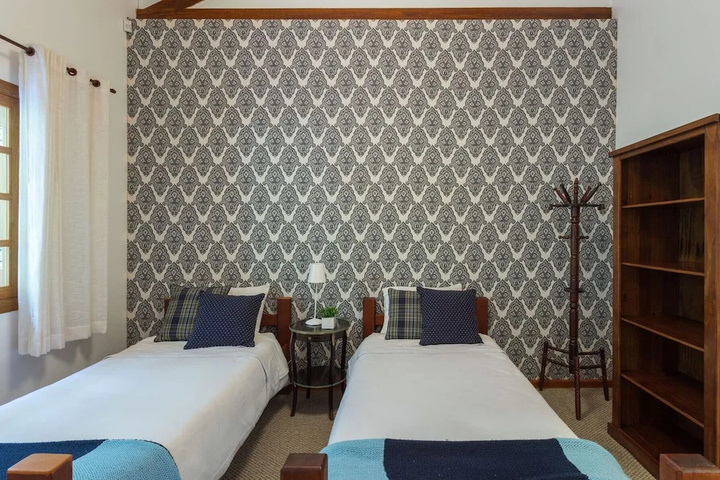 Room 5 of 20