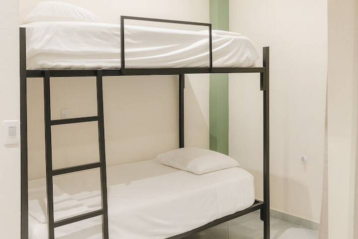 Room 21 of 59