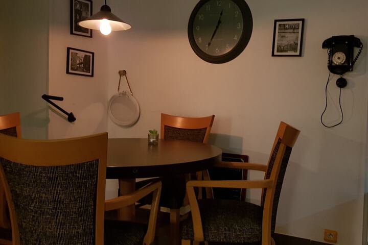 Dining 21 of 45