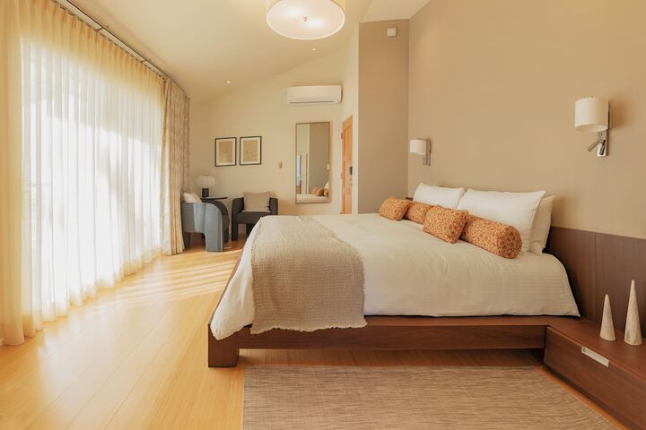 Room 4 of 54