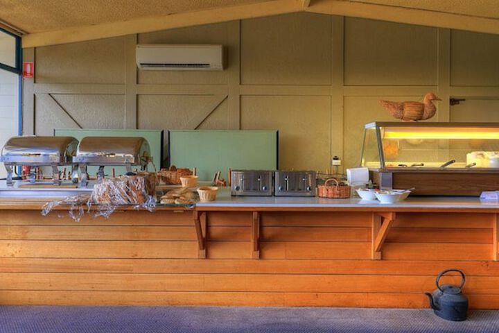 Breakfast/Coffee Service 20 of 32
