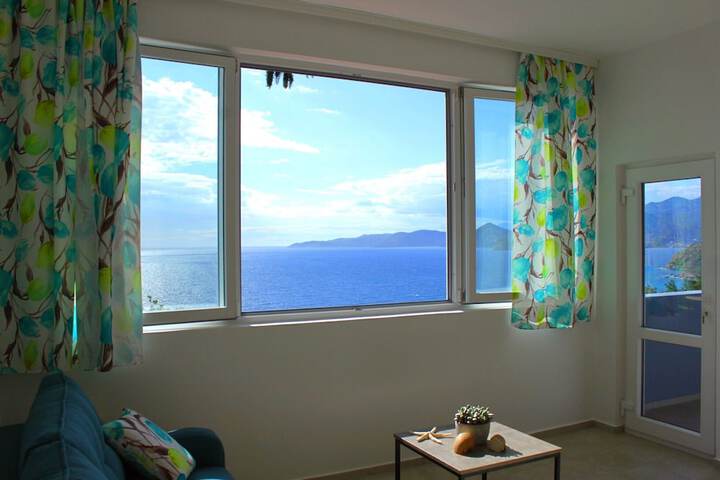Room 30 of 100
