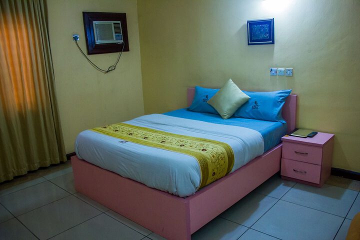 Room 14 of 44