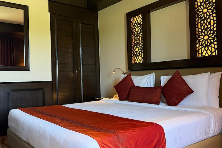Room 34 of 85