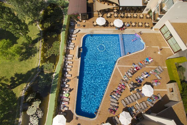 Pool Hotel