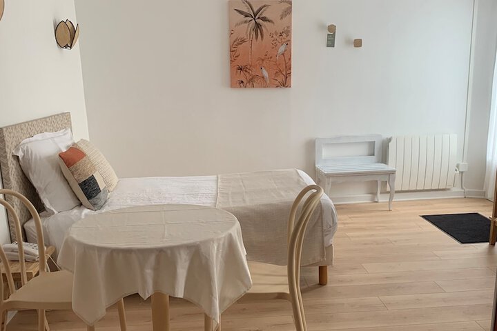 Room 7 of 39