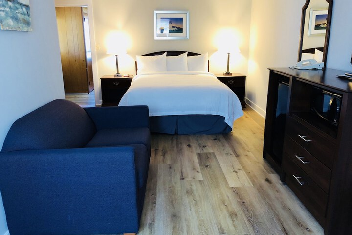 Room 4 of 55
