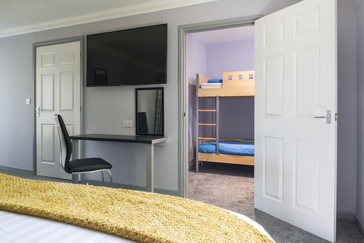 Room 5 of 44