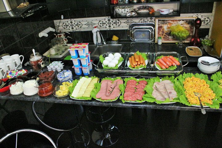 Dining 74 of 94