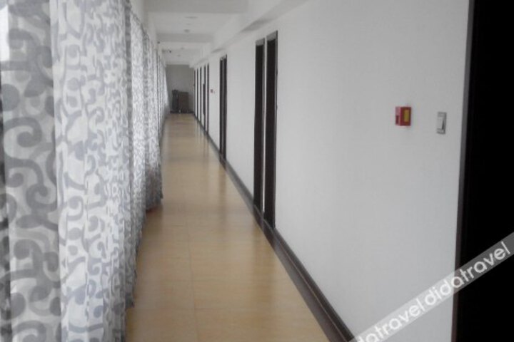 Dingzhou Canmei Hotel