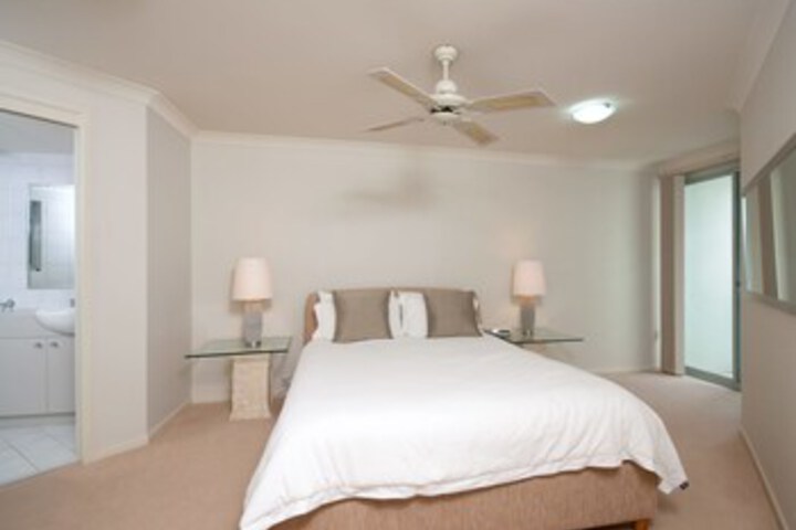 Room 16 of 16