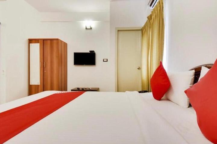PRIME SUITES