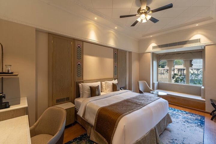 Room 43 of 159