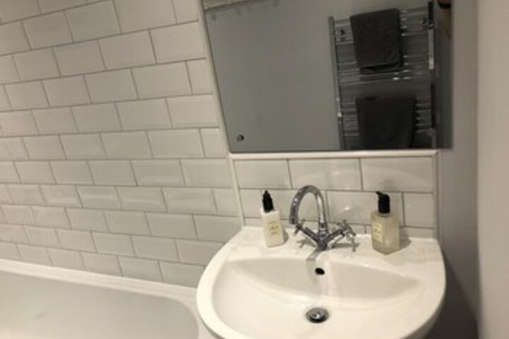 Room 6 of 22