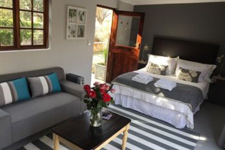 Room 6 of 14