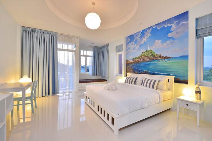 Room 26 of 80