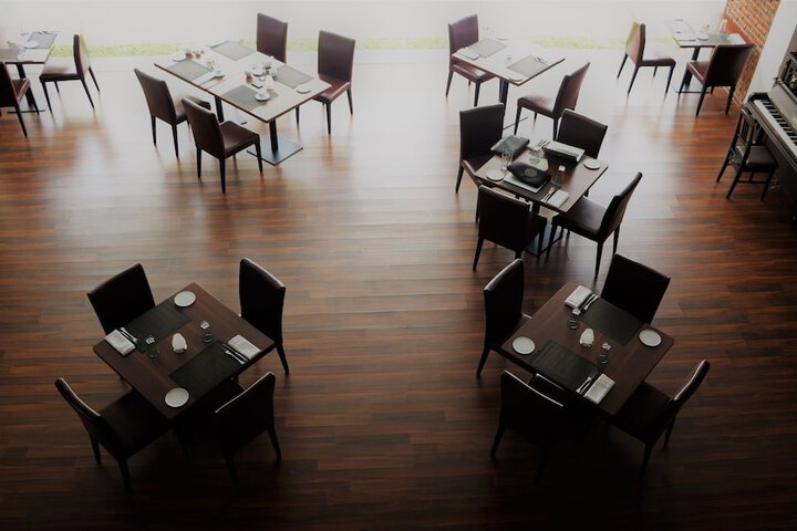 Dining 16 of 22