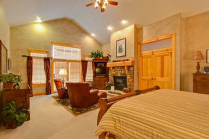 Room 18 of 24