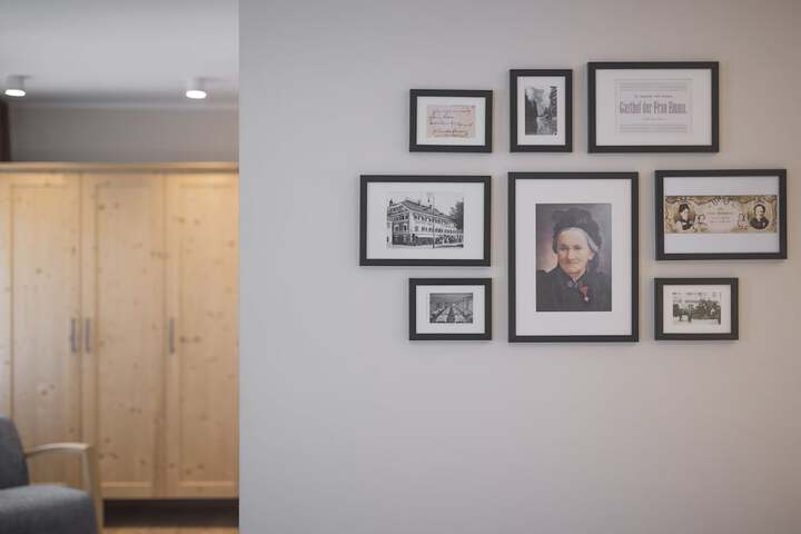 Room 77 of 214