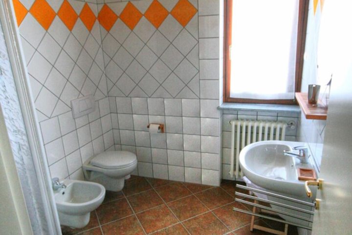 Room 43 of 67
