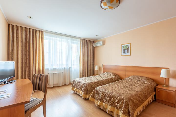 Room 15 of 62