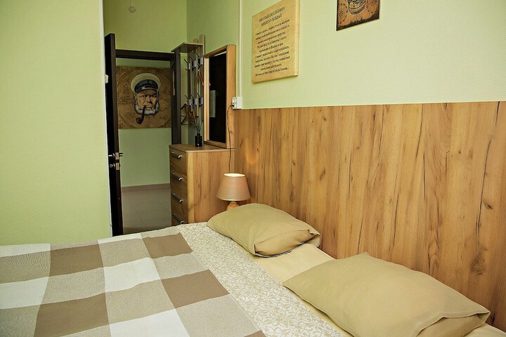 Room 4 of 15