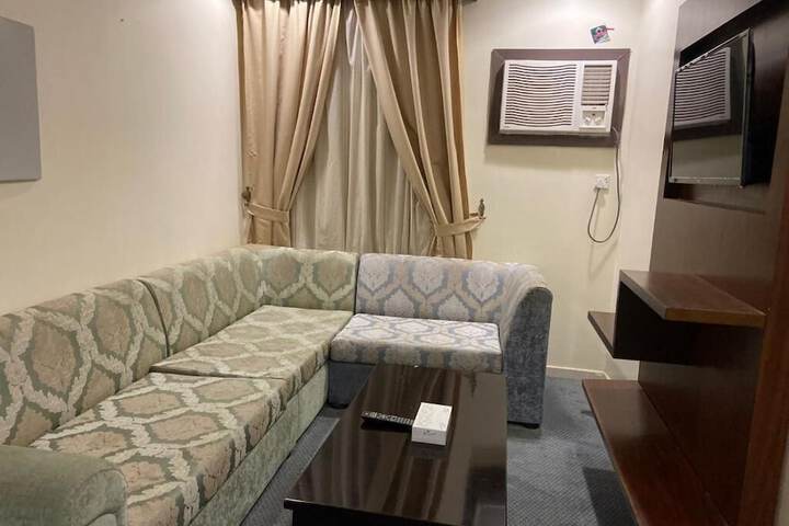 Room 36 of 80