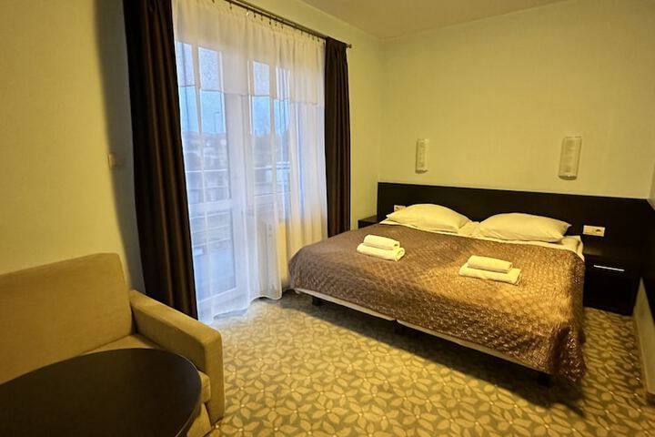 Room 26 of 110