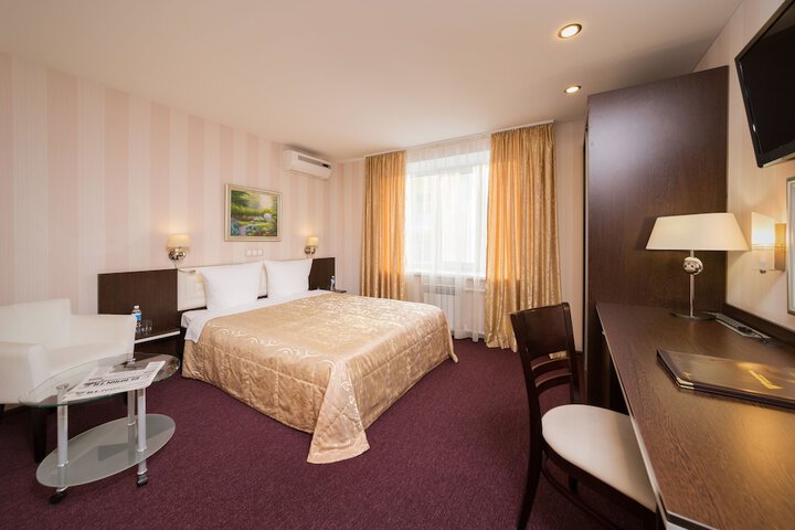 Room 5 of 45