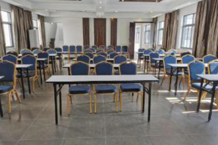 Room 11 of 23