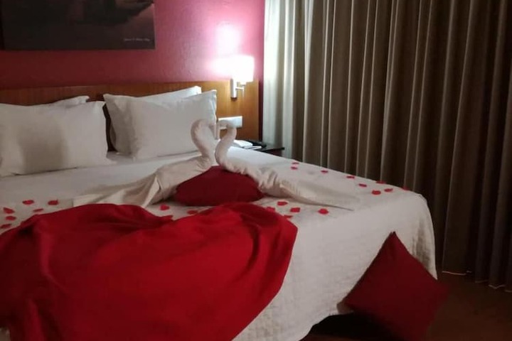 Room 15 of 62