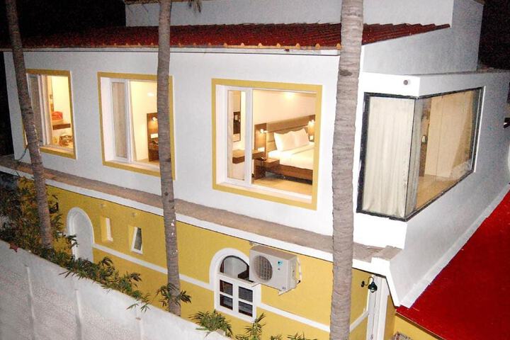 Hotel 4 of 18