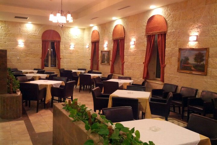 Ballroom/Hall 26 of 41