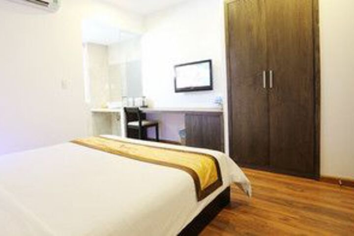 Room 35 of 64
