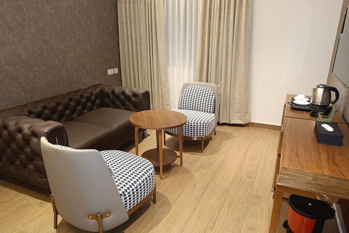 Room 26 of 87
