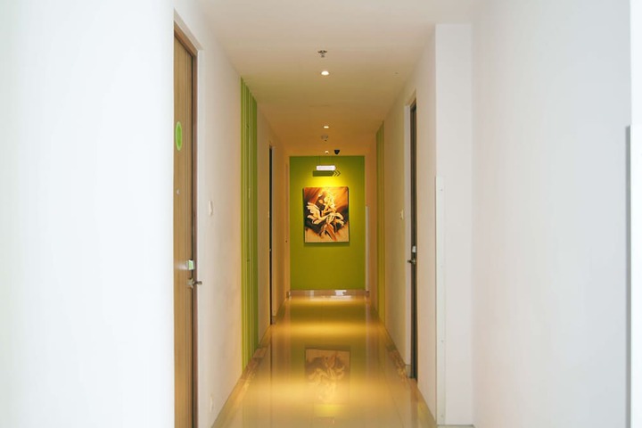 Ballroom/Hall 48 of 53
