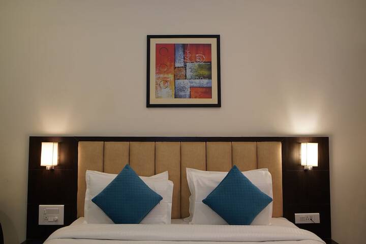 Room 35 of 64