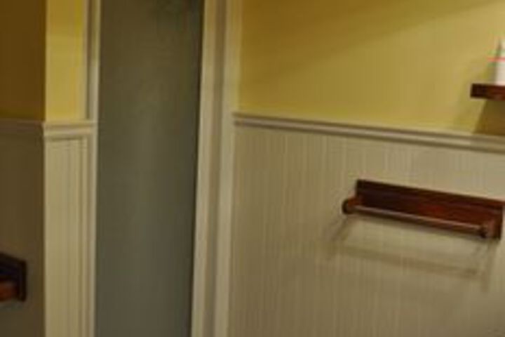 Room 2 of 25