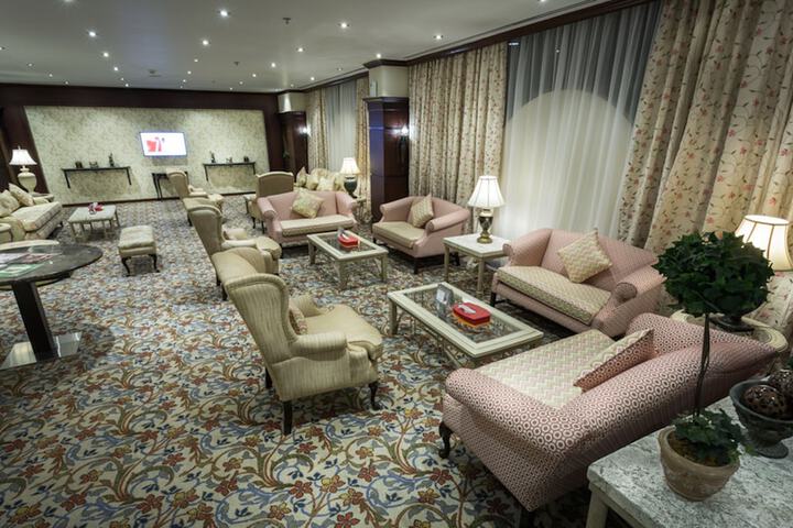 Guest Lobby