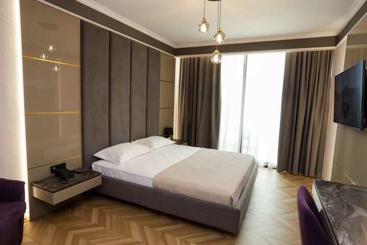 Room 28 of 45
