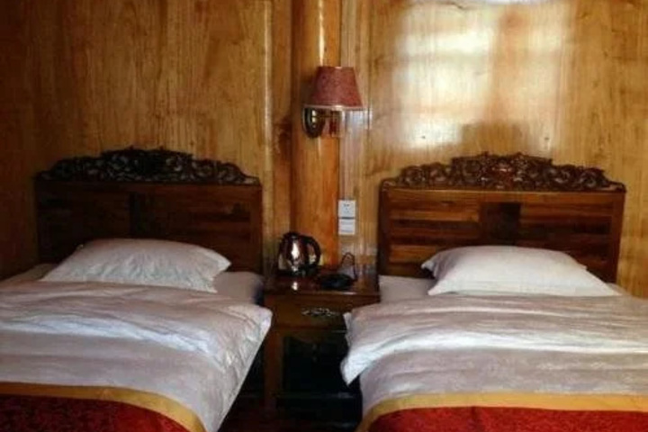 Heshun Cunjia Inn