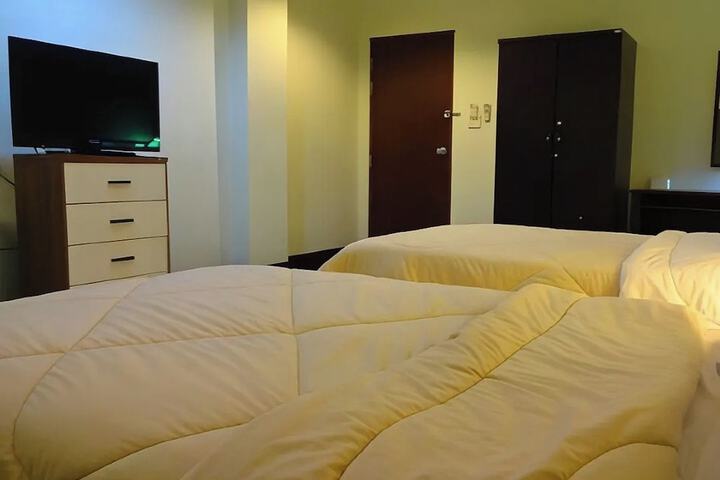 Room 21 of 42