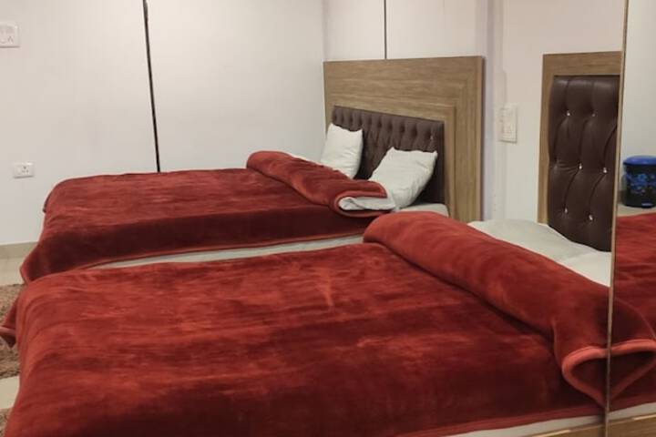 Room 15 of 21