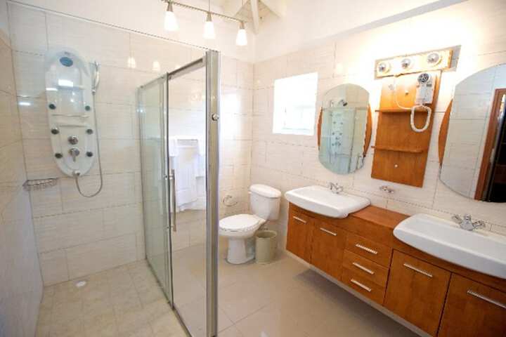 Room 20 of 25